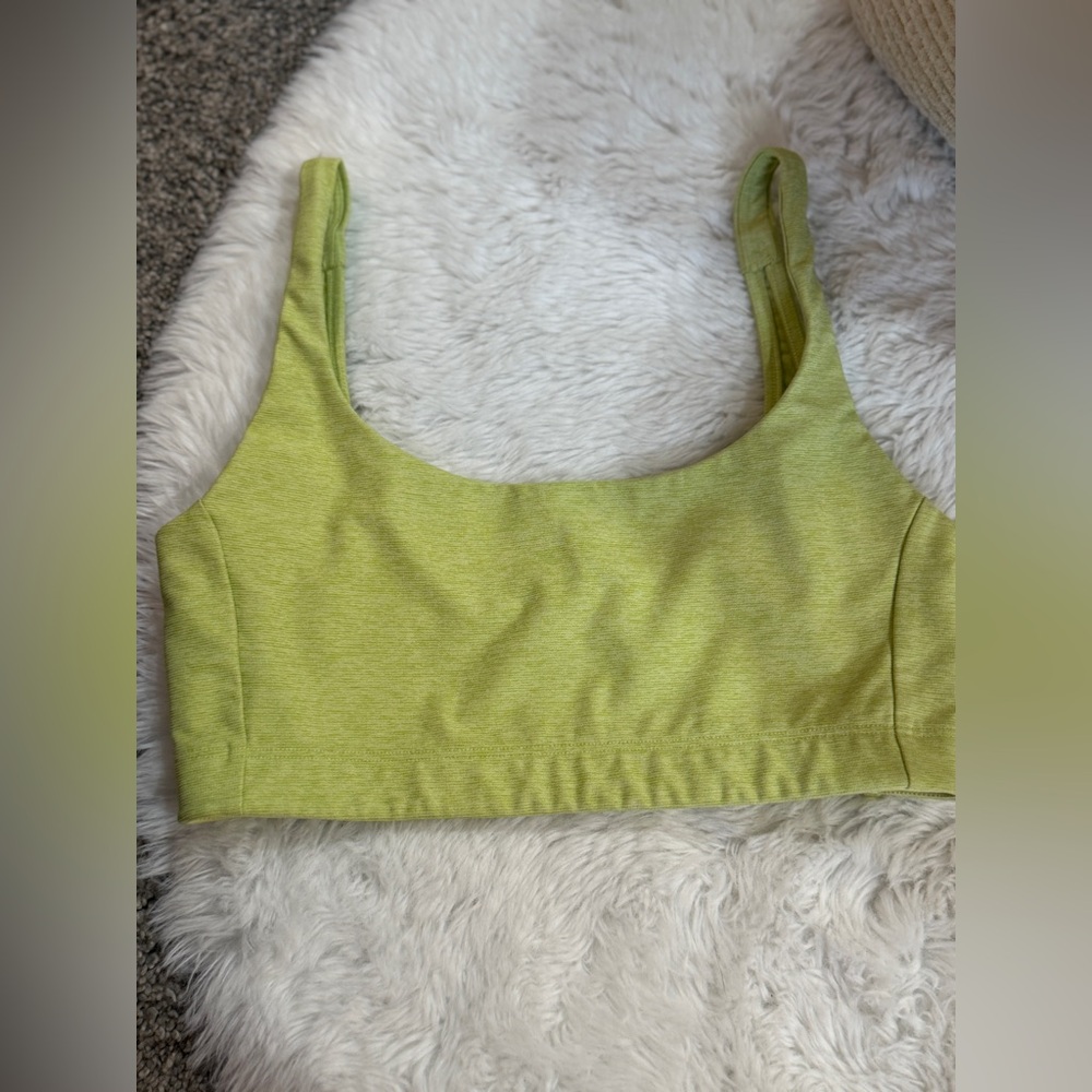 Outdoor Voices Vibrant Green Sports Bra - Picture 2 of 5